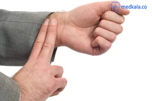 نحوه گرفتن نبض+نبض مناسب در آقایان و بانوان